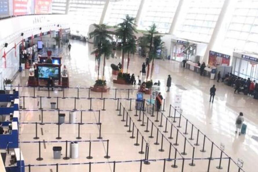 襄陽機場加強安檢門通道工作培訓(xùn)，提升安檢質(zhì)量和形象[圖]