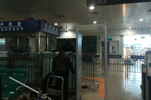 金屬探測安檢門市場價格是多少錢一臺?-3.jpg 金屬探測安檢門市場價格是多少錢一臺?-3.jpg